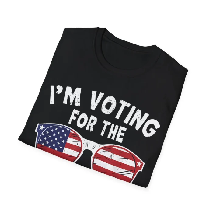 I'm Voting For The Convicted Felon Shirt